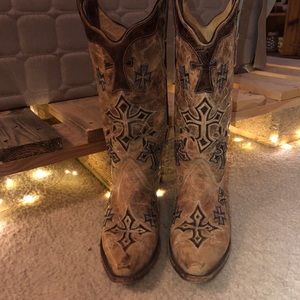 Corral Cross Boots!